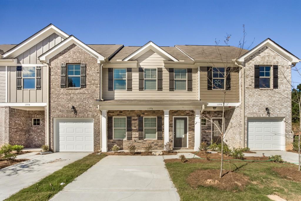 1946 Old Dogwood #31, Jonesboro, GA 30238