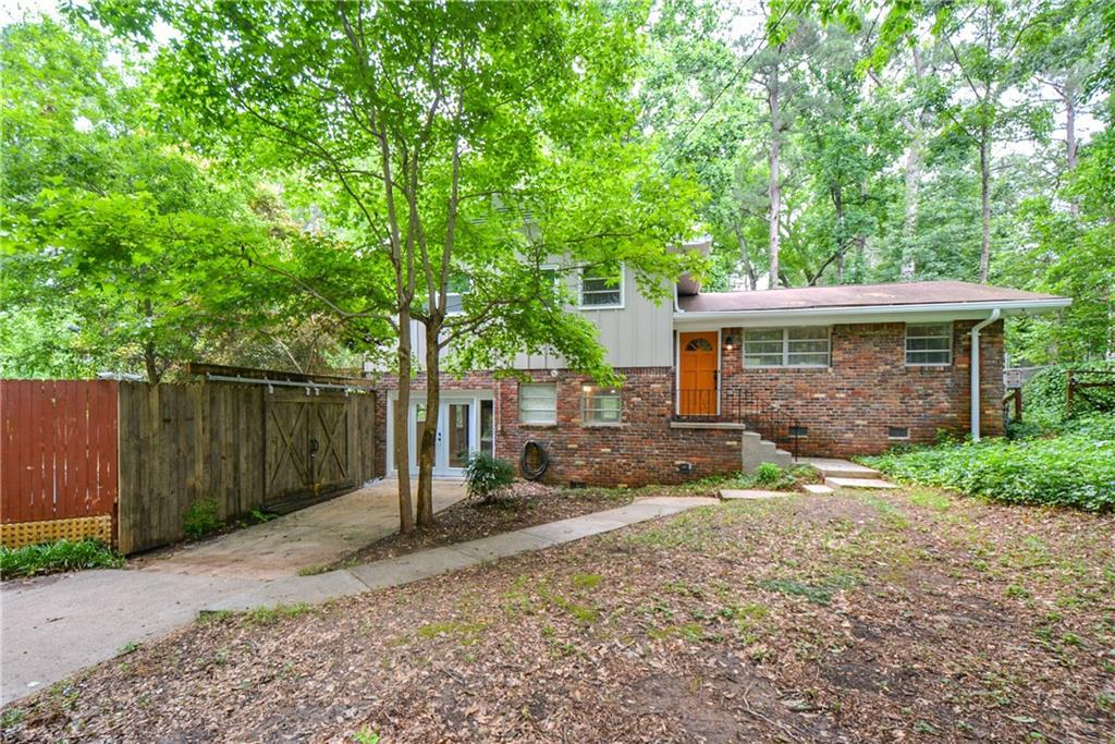 2168 Capehart Cir., Atlanta, GA 30345