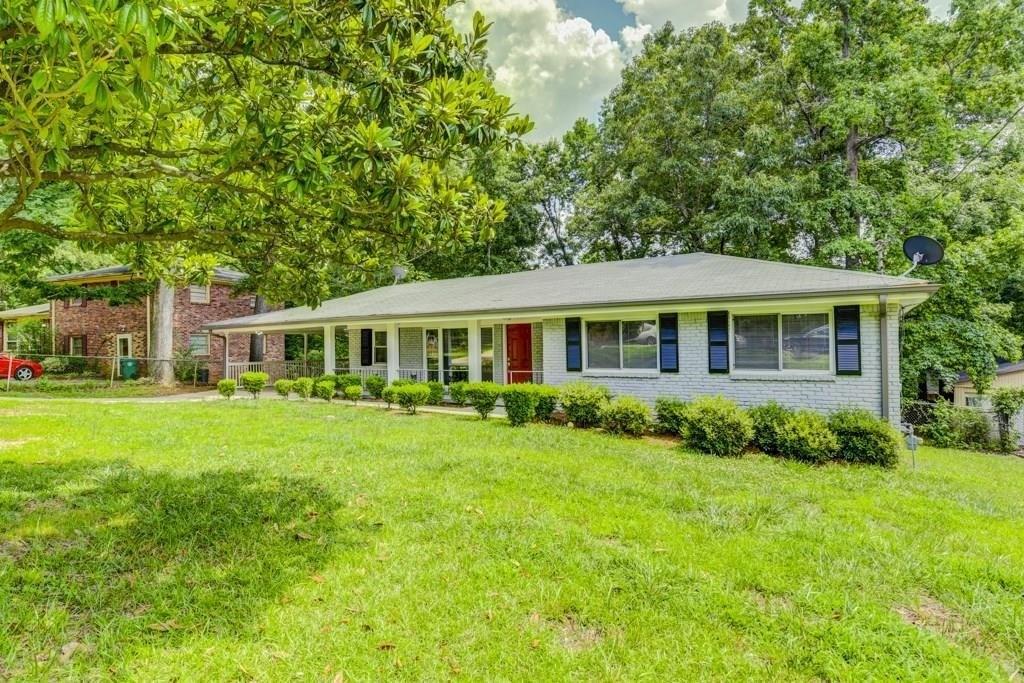 2403 Whites Mill Ln., Decatur, GA 30032