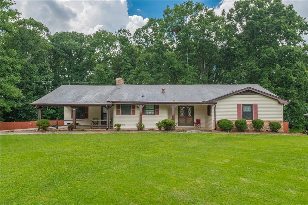 2036 Veracruz Dr., Snellville, GA 30039