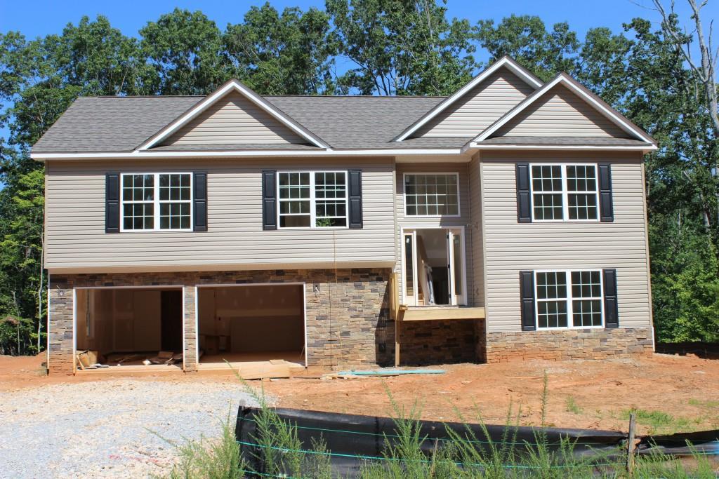 2258 Smallwood Springs Dr., Gainesville, GA 30507