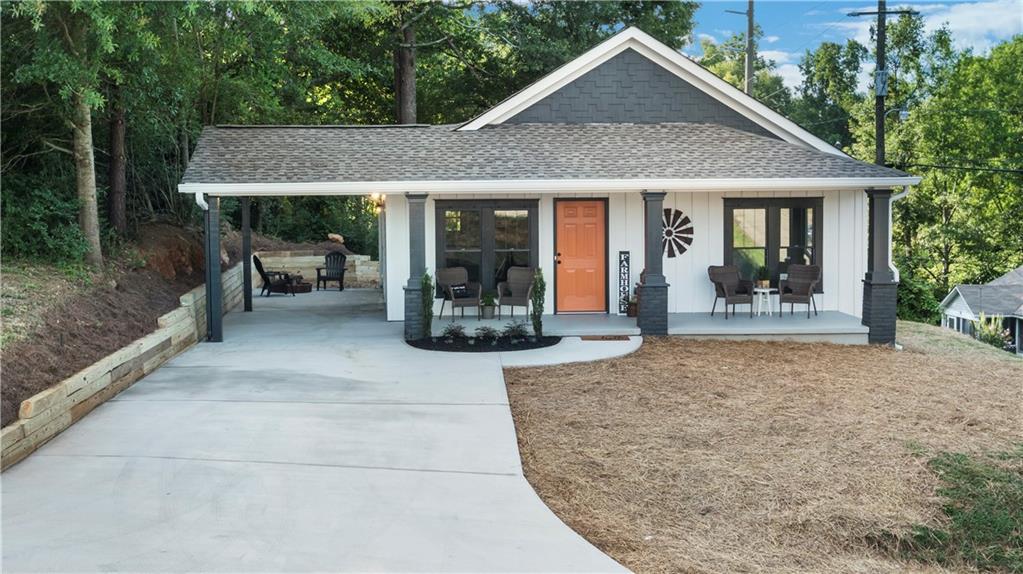 685 Poplar St., Buford, GA 30518