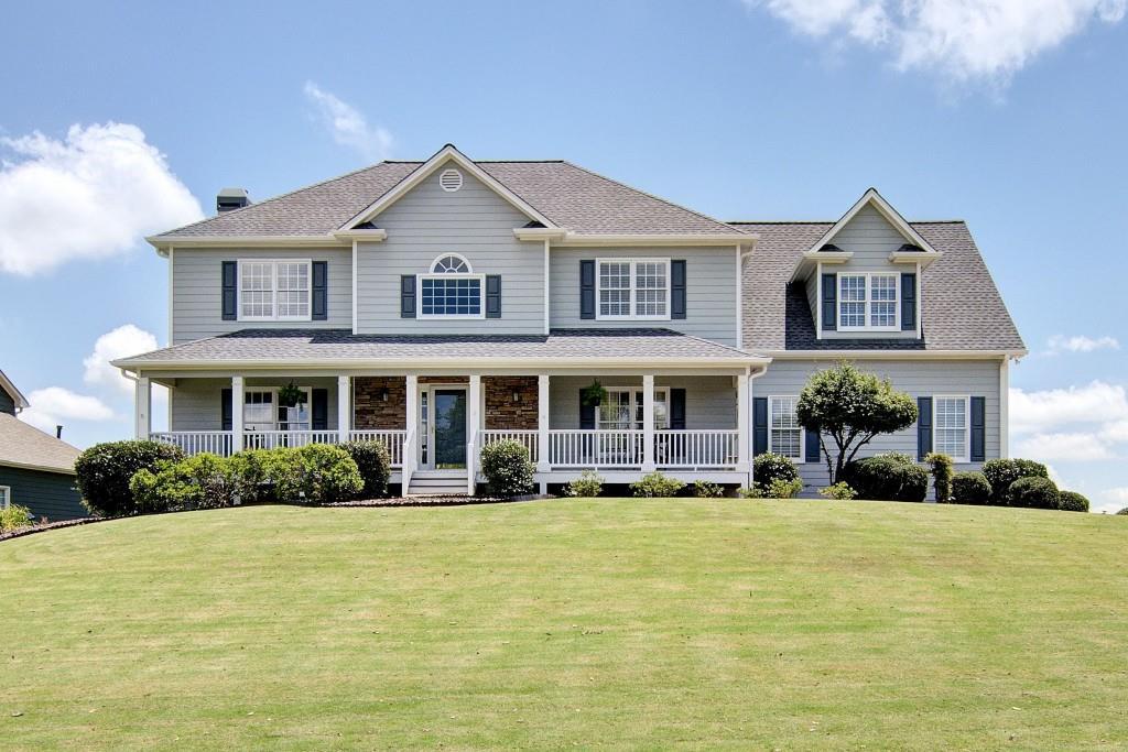 204 Mountain View Dr., Woodstock, GA 30188