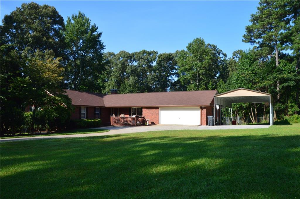 5167 Kilroy Ln., Douglasville, GA 30135