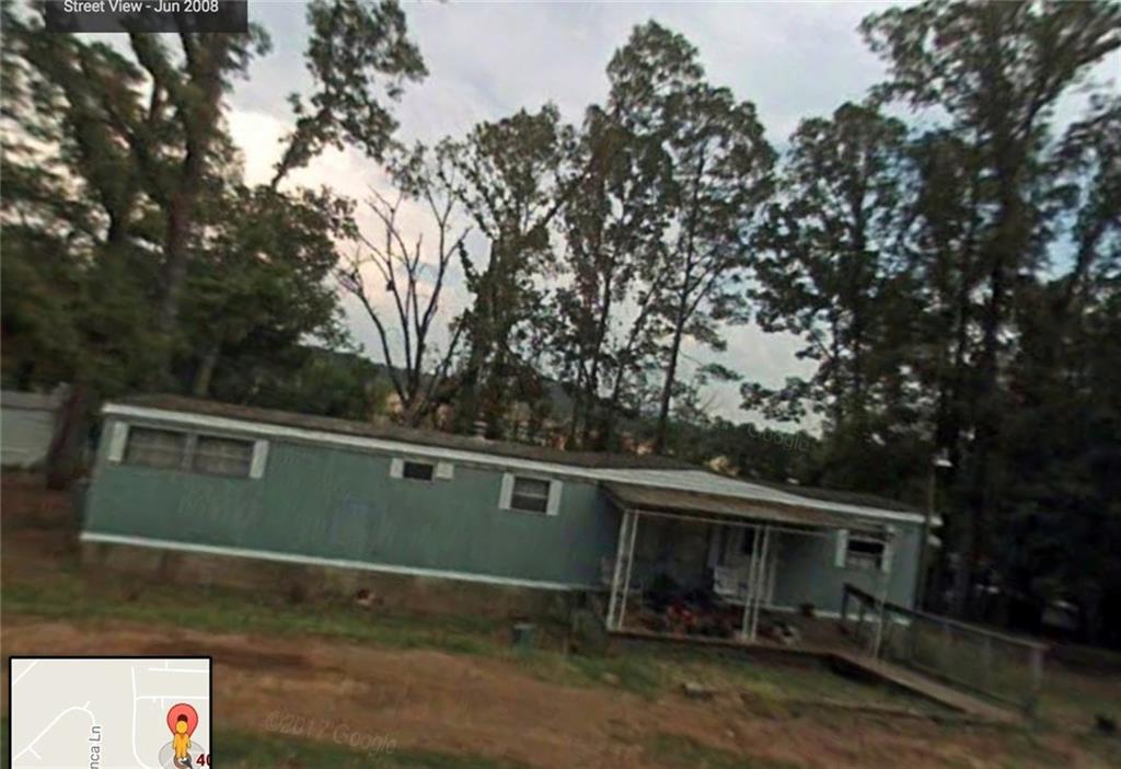 40 Fountain Cir., Woodstock, GA 30188