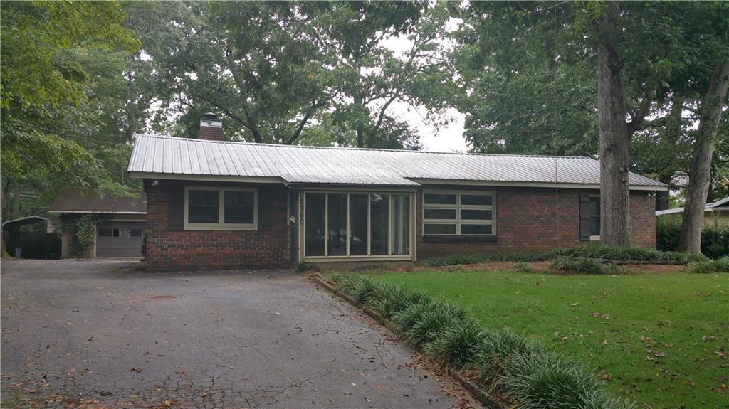 2760 Ivanhoe Ln., Smyrna, GA 30082
