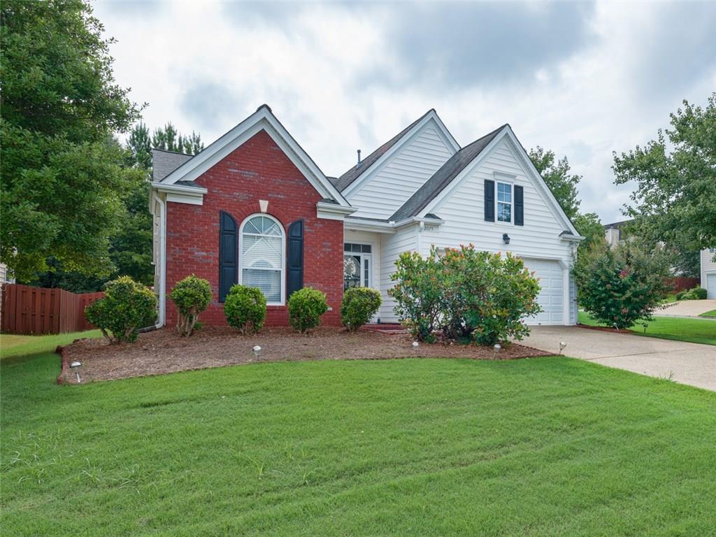 2075 Crestview Way, Woodstock, GA 30188