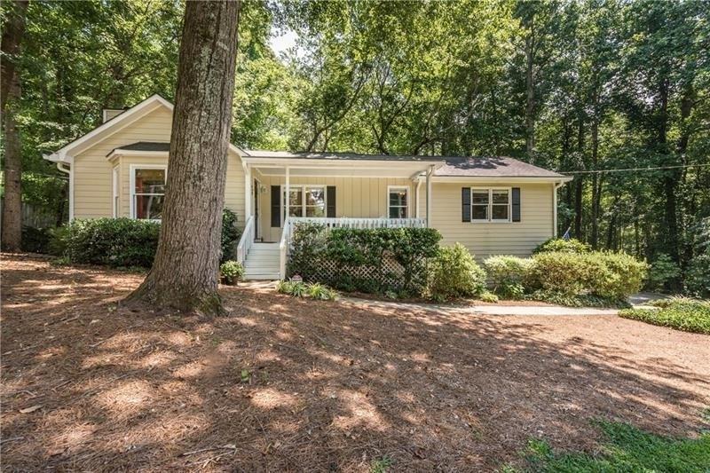 6051 Crabapple Way, Powder Springs, GA 30127
