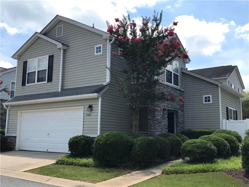 904 W Oaks Dr., Woodstock, GA 30188
