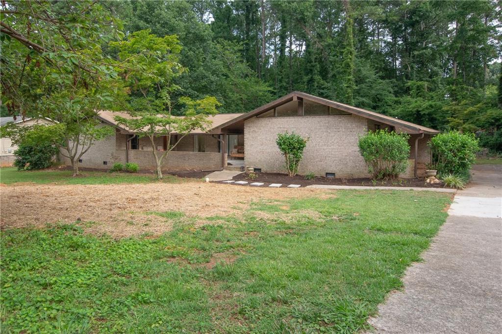 4081 Whispering Forest Ct., Lilburn, GA 30047