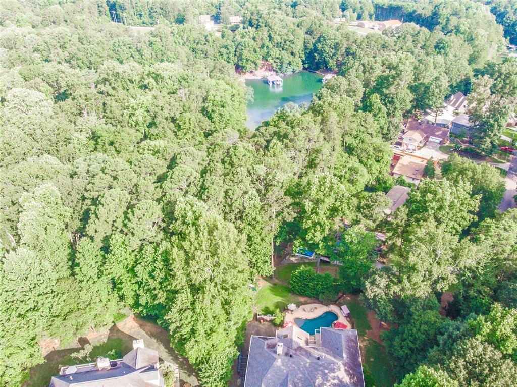 2731 Brookhaven Ln., Buford, GA 30518