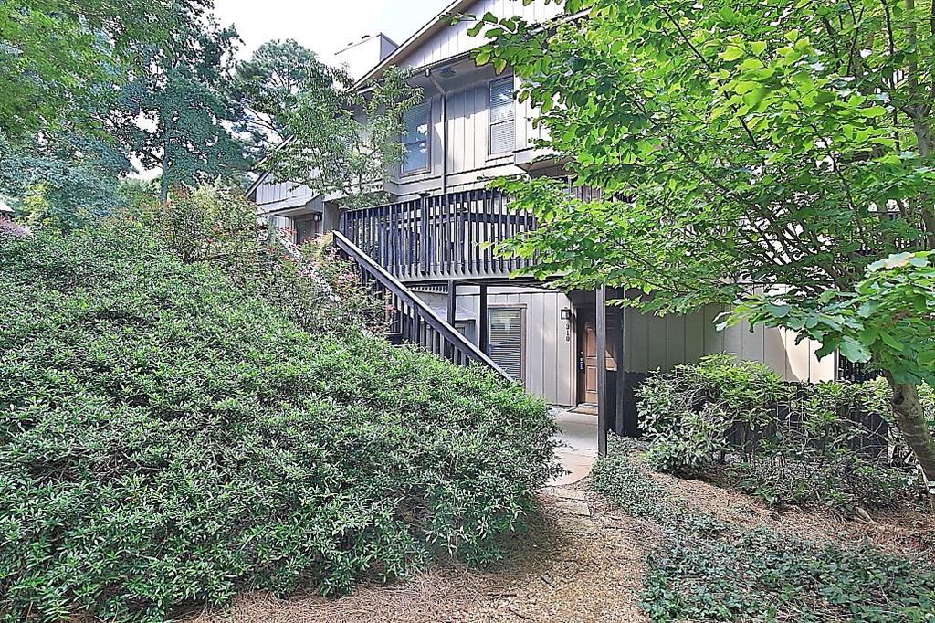 310 Cumberland Ct., Smyrna, GA 30080