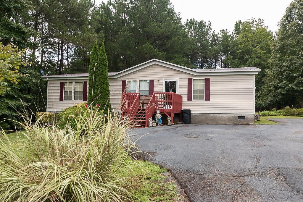 67 Saddle Ct., Ball Ground, GA 30107