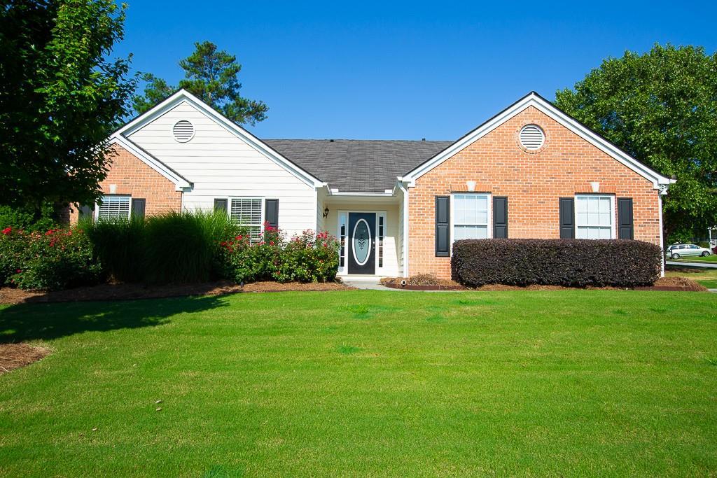 693 Bartow Dr., Dacula, GA 30019