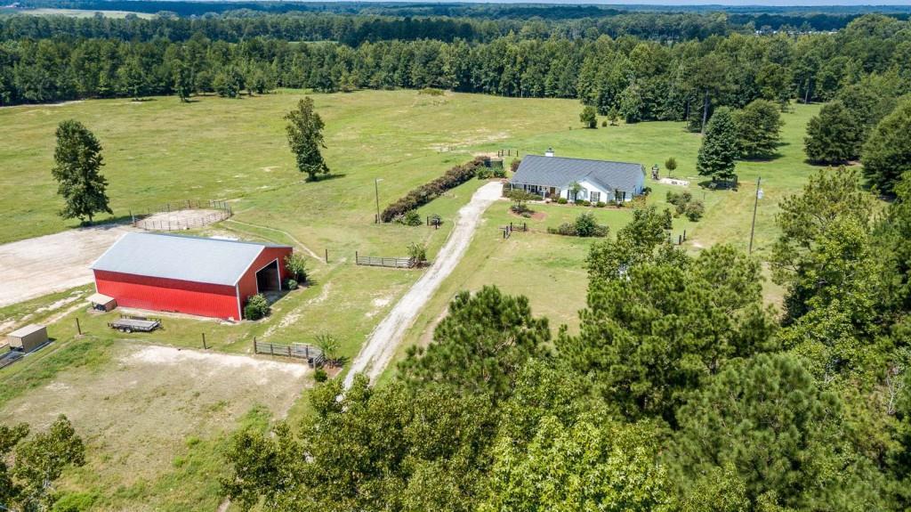 4529 Oakland Rd., Gay, GA 30218