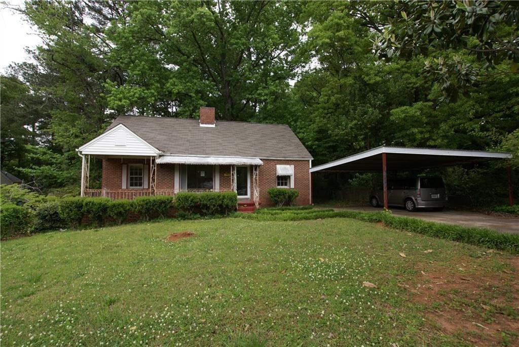 2083 Connally Dr., East Point, GA 30344