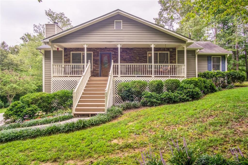 426 Jay Moss Ln., Talking Rock, GA 30175