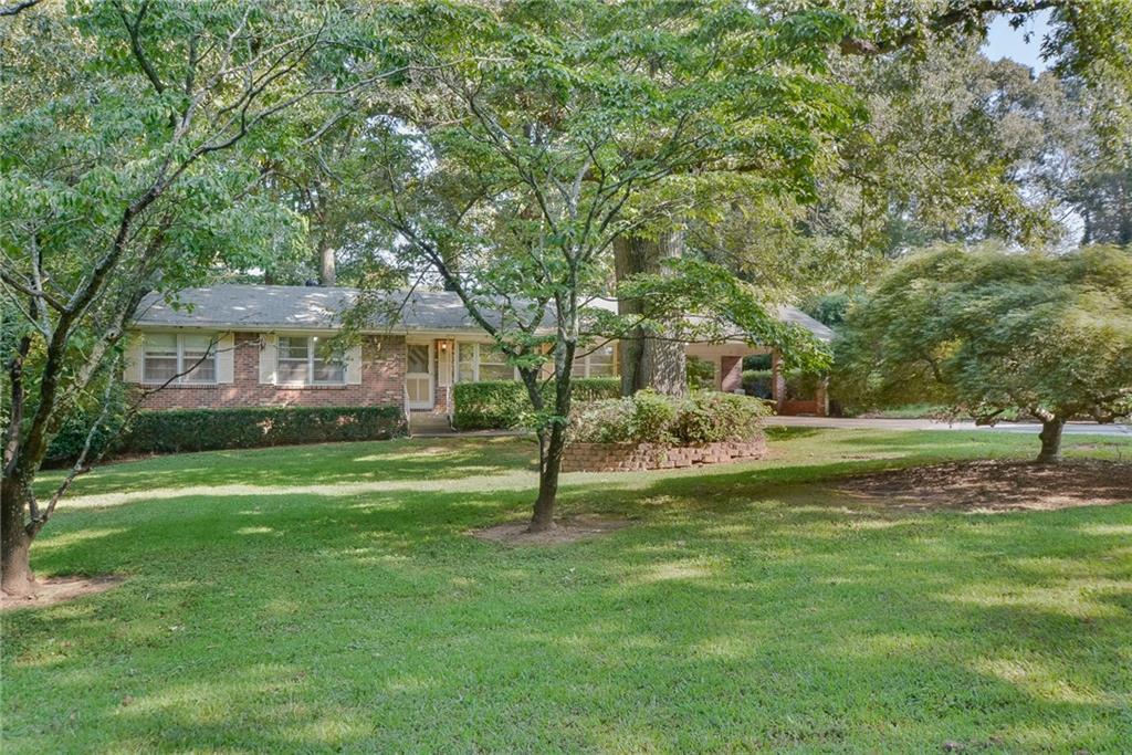 5541 Brady Dr., Stone Mountain, GA 30087