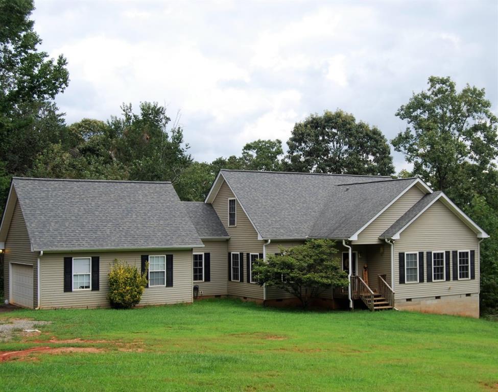 260 Barefoot Cir., Lula, GA 30554