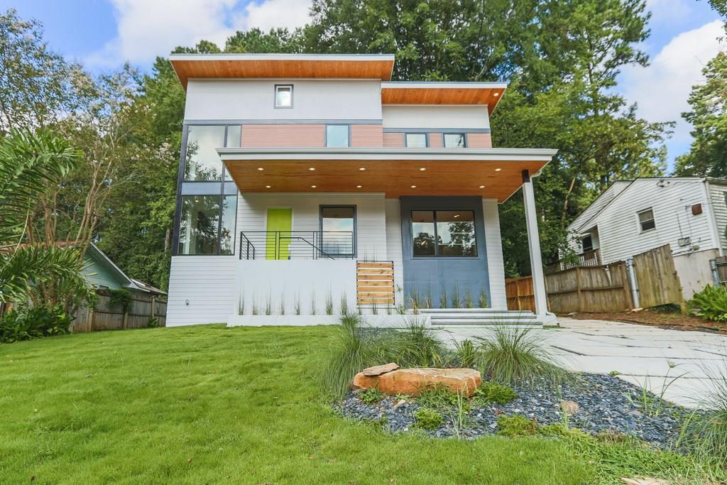 1045 Shepherds Ln., Atlanta, GA 30324