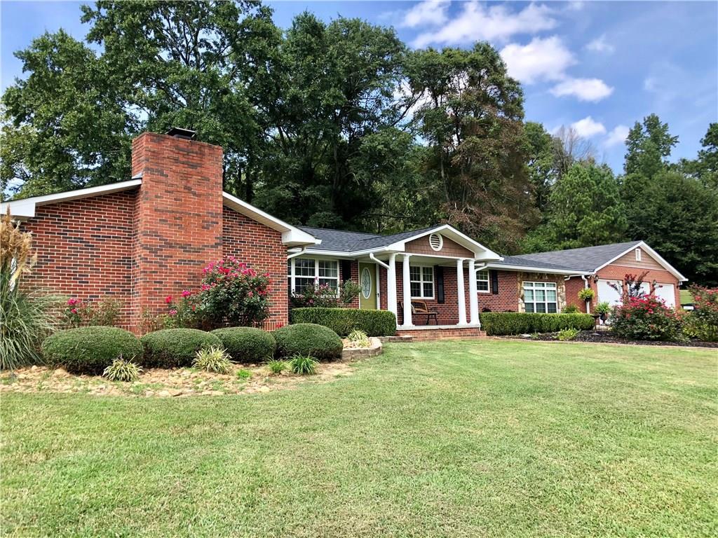 1509 Roland Hayes Pkwy., Calhoun, GA 30701