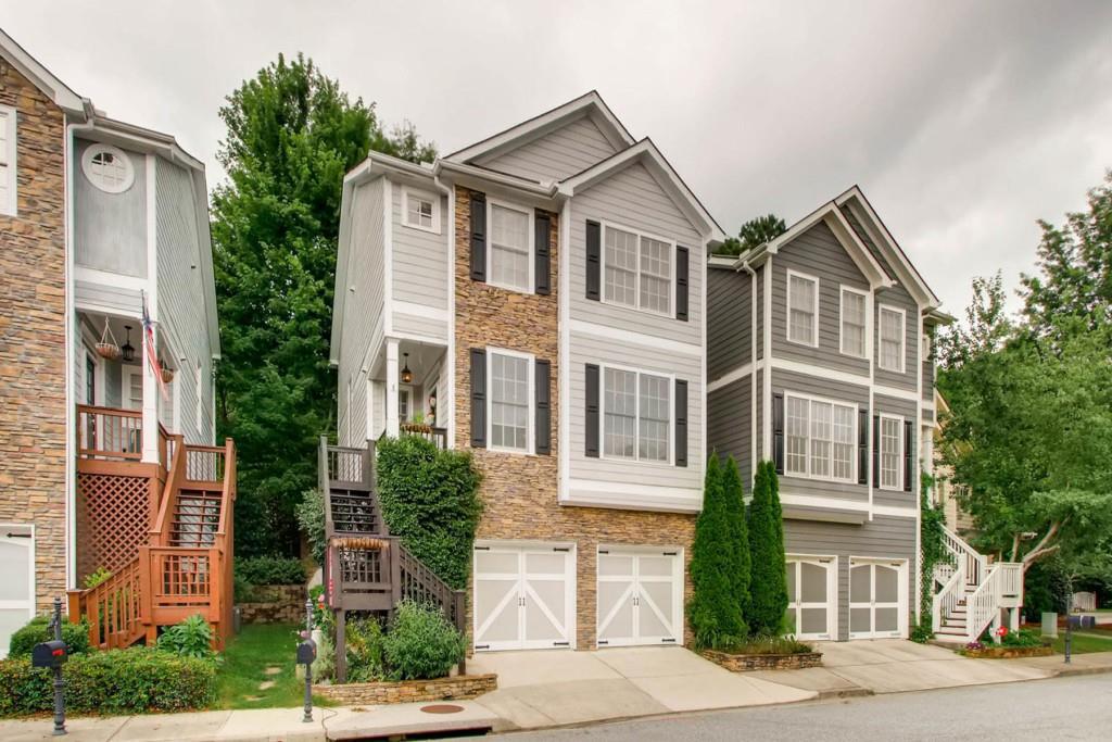 2243 Parkview Ct., Atlanta, GA 30318
