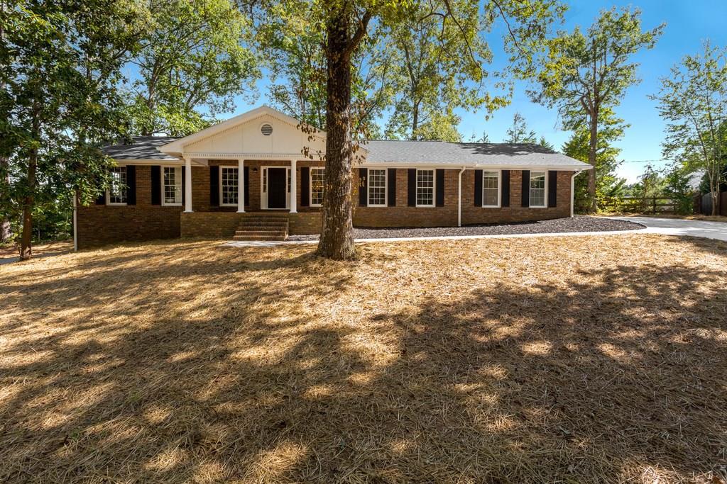 1035 Cartersville St., Ball Ground, GA 30107