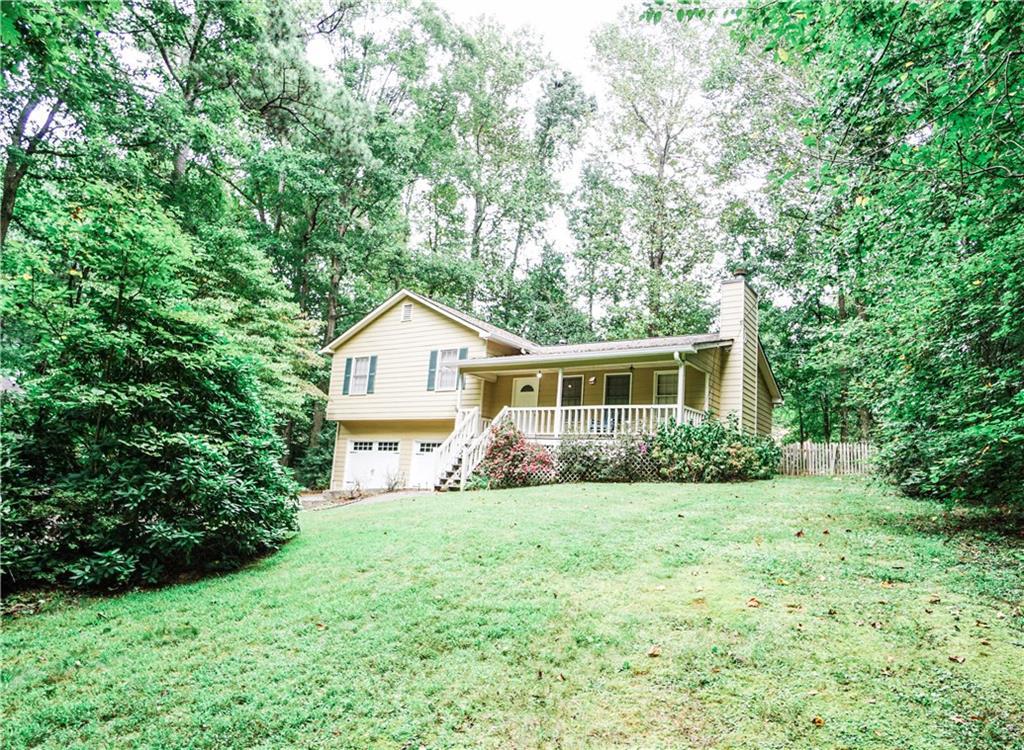 7 Russell Dr., Hiram, GA 30141