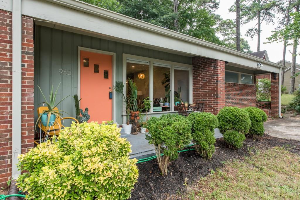 952 Nottingham Dr., Avondale Estates, GA 30002