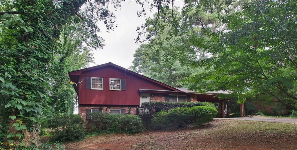 215 Forest Glen Way, Avondale Estates, GA 30002