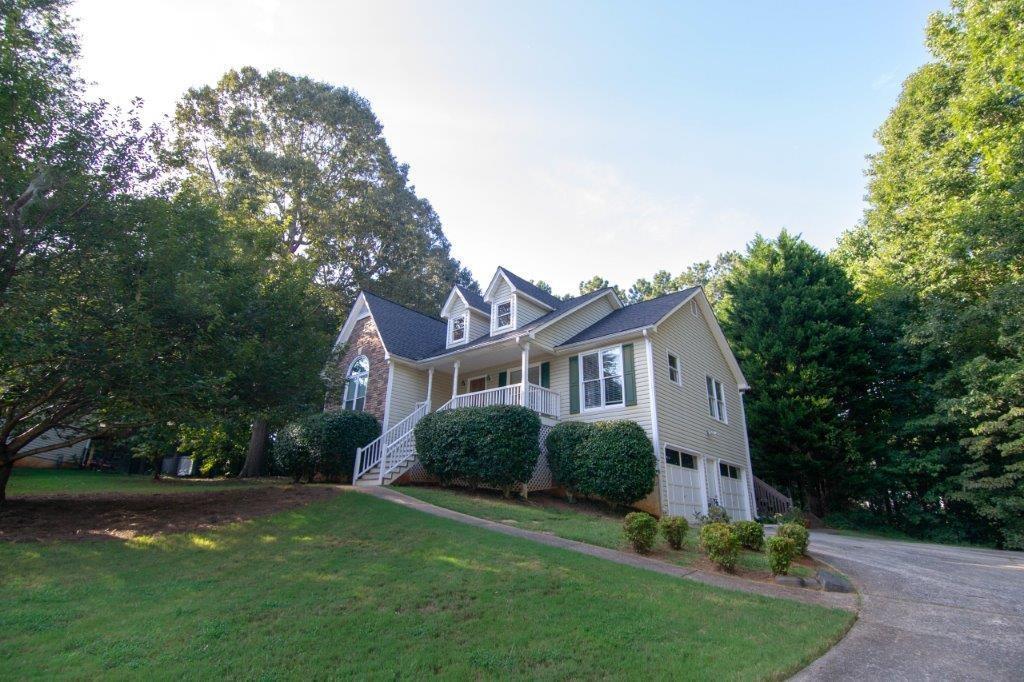 603 Abbington Ln, Douglasville, GA 30134