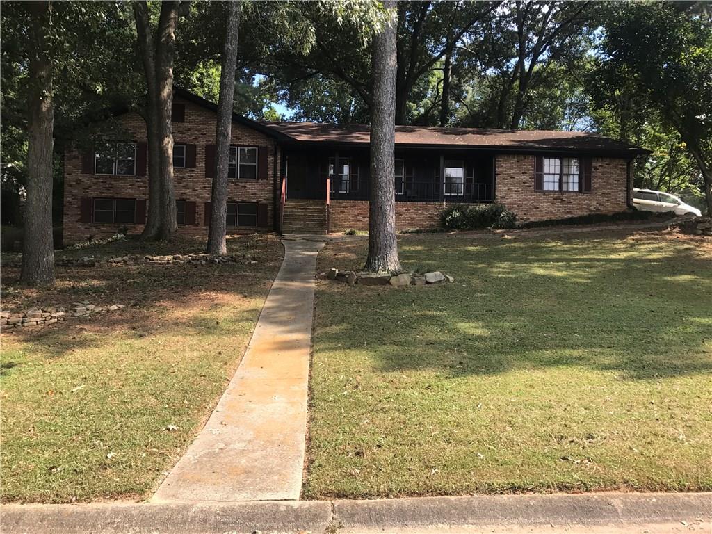 958 Douglas Ct., Norcross, GA 30093