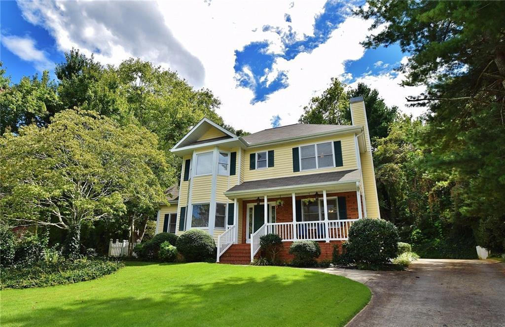 587 Long Oak Dr., Gainesville, GA 30501