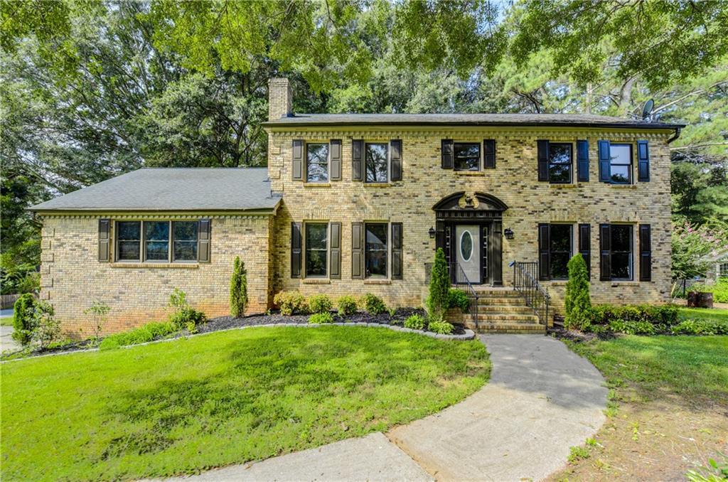507 Daisy Nash Dr., Lilburn, GA 30047