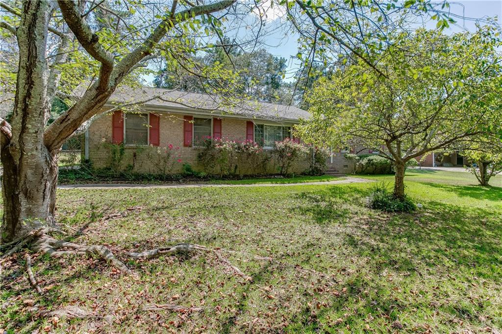2823 Williams Pl., Snellville, GA 30078