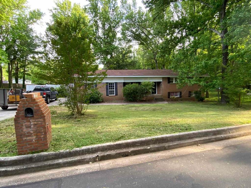1713 Charles Ave., Jonesboro, GA 30236