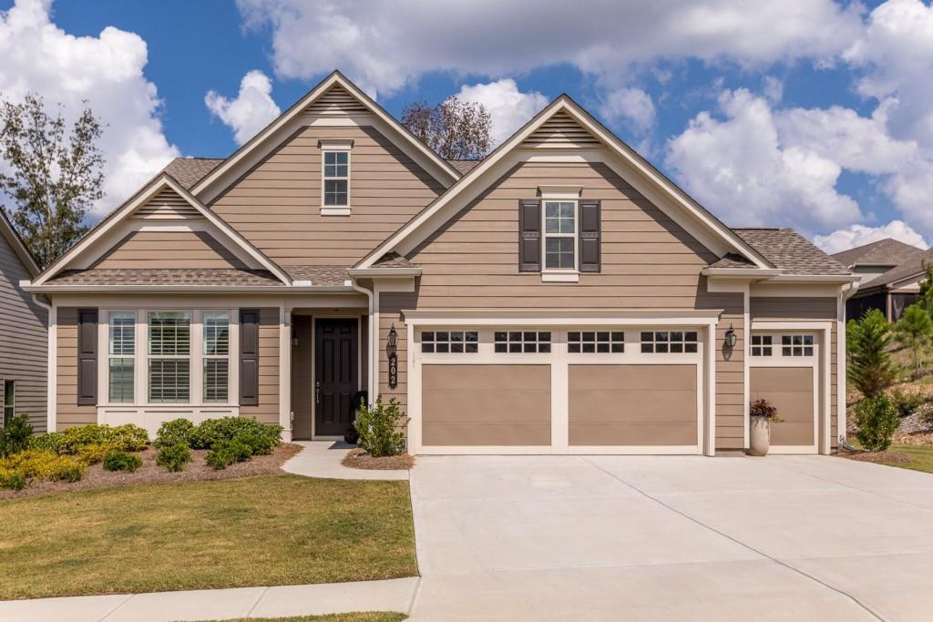 202 Spruce Pine Cir., Peachtree City, GA 30269