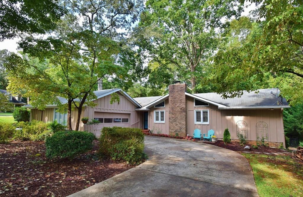 1474 Lakeshore Cir., Gainesville, GA 30501