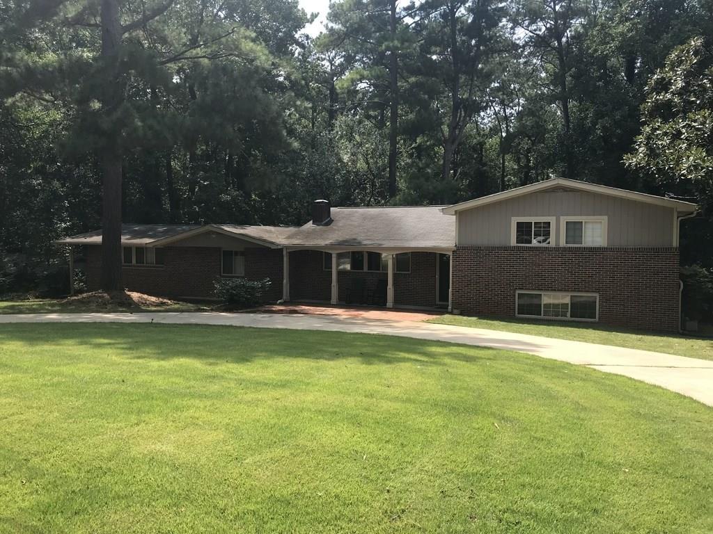 8989 Myrtle Dr., Douglasville, GA 30134