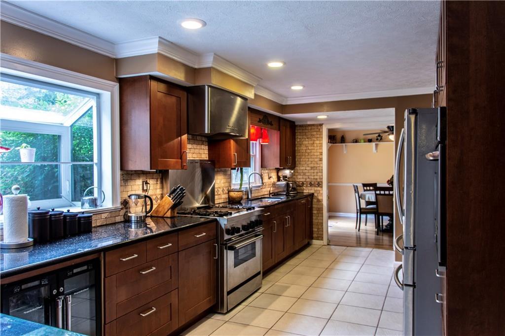 5840 Teresa Ln., Douglasville, GA 30135