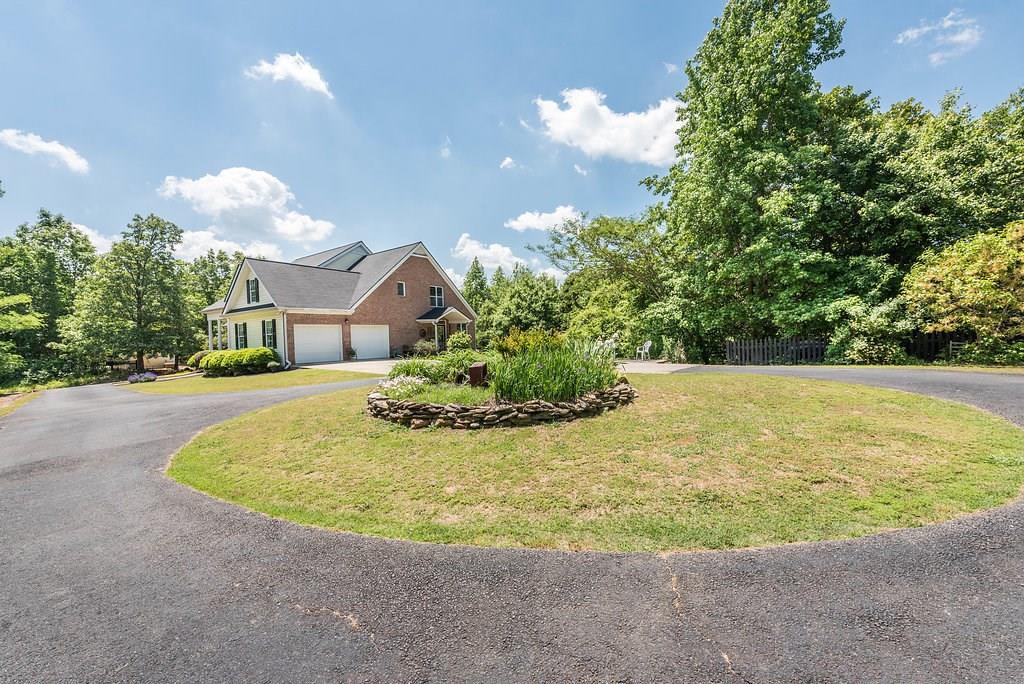 80 Bates Rd., Cartersville, GA 30120