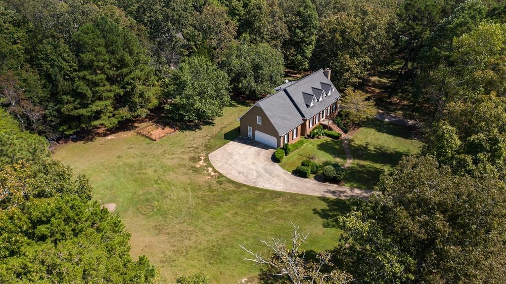 103 Crabapple Springs Dr., Woodstock, GA 30188