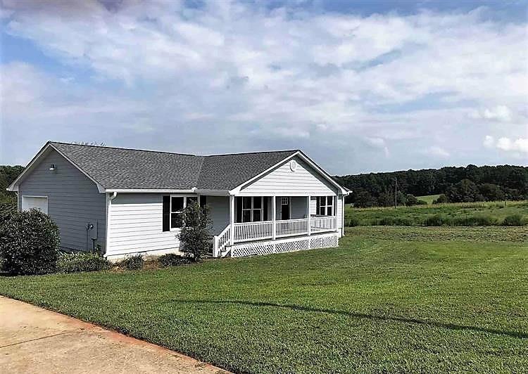 371 Jefferson River Rd., Jefferson, GA 30549