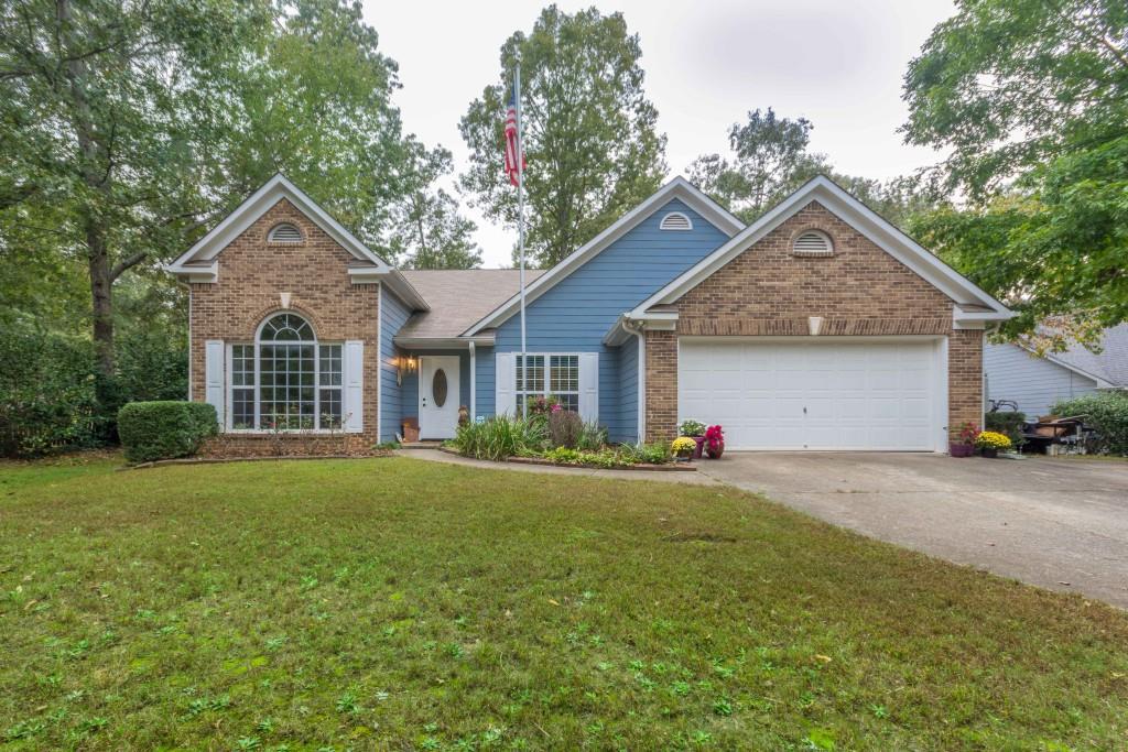 5617 Newberry Point Dr., Flowery Branch, GA 30542