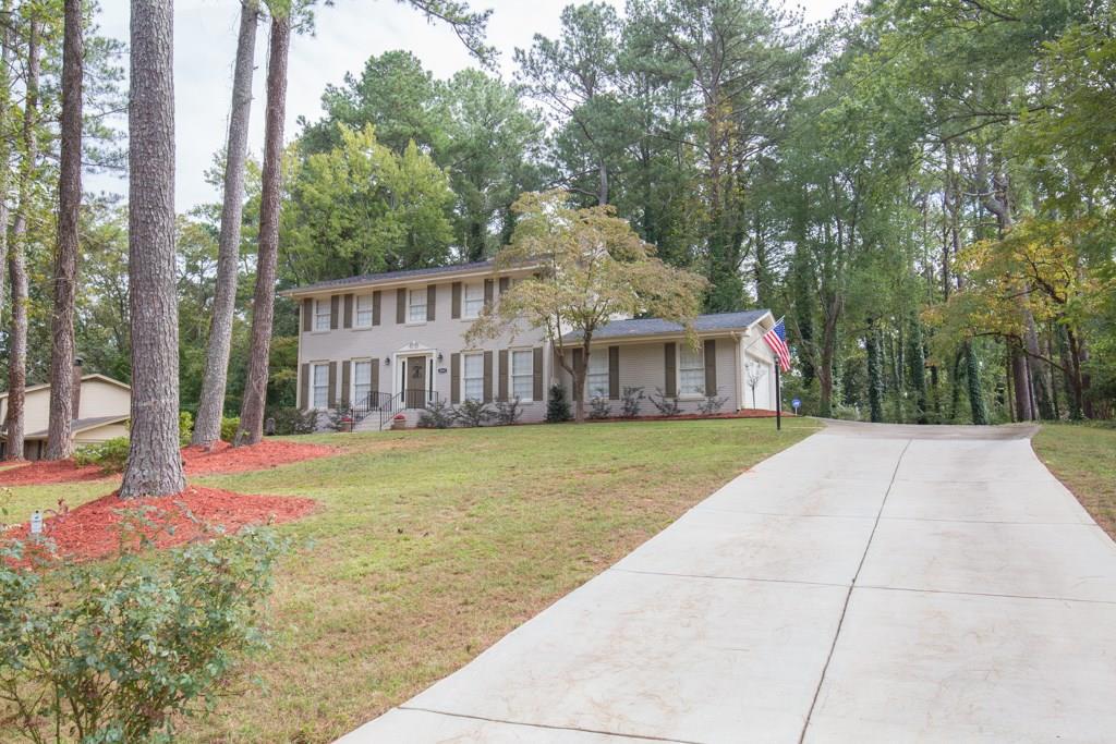 4941 Antebellum Dr., Stone Mountain, GA 30087