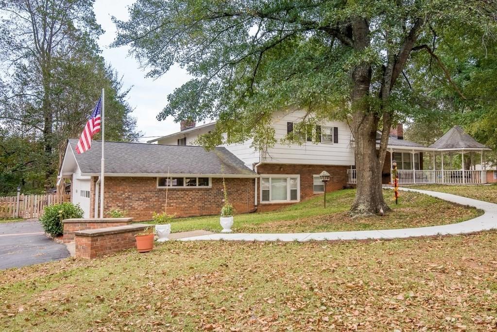 4464 Daniell Mill Rd., Winston, GA 30187
