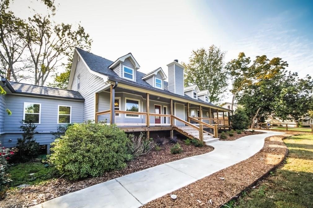 5595 Ranch Dr., Cumming, GA 30041
