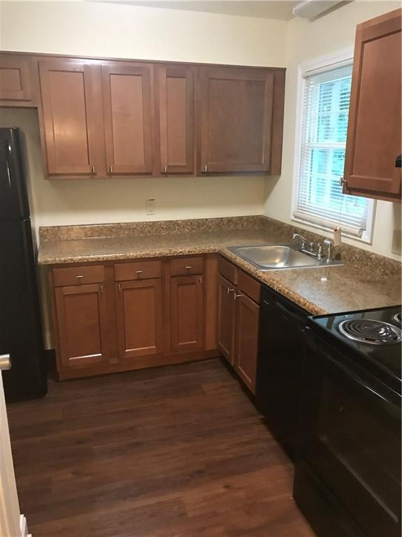 729 Burnt Creek Dr., Lilburn, GA 30047