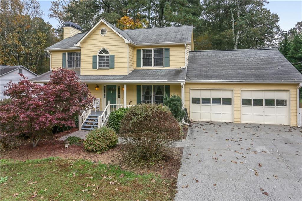1502 Rocky Creek Dr., Woodstock, GA 30188
