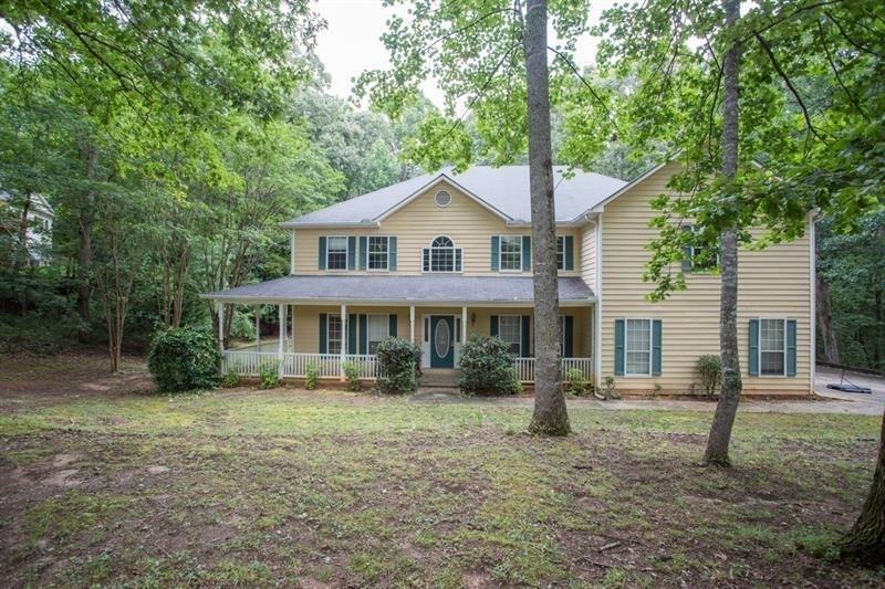 6000 Camelia Dr., Douglasville, GA 30135